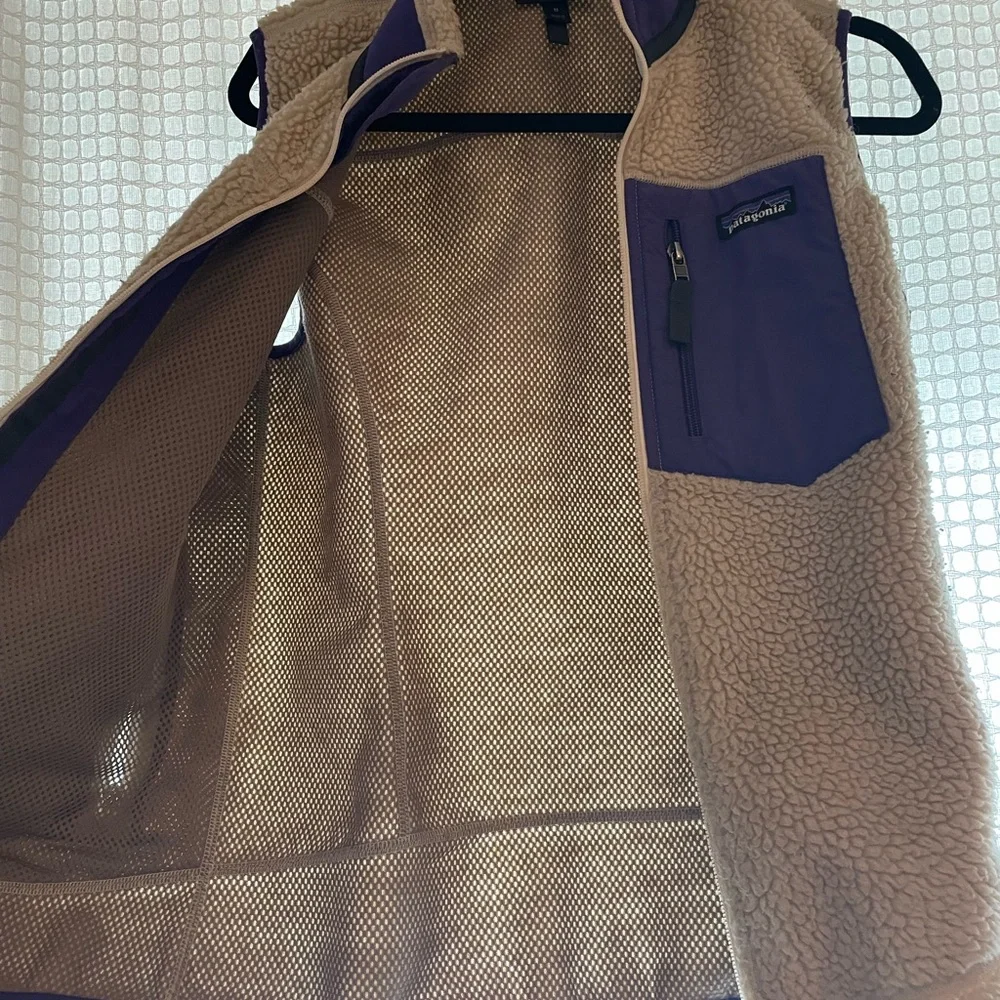 Patagonia Women’s Retro Pile Fleece Vest Tan Purple Size M